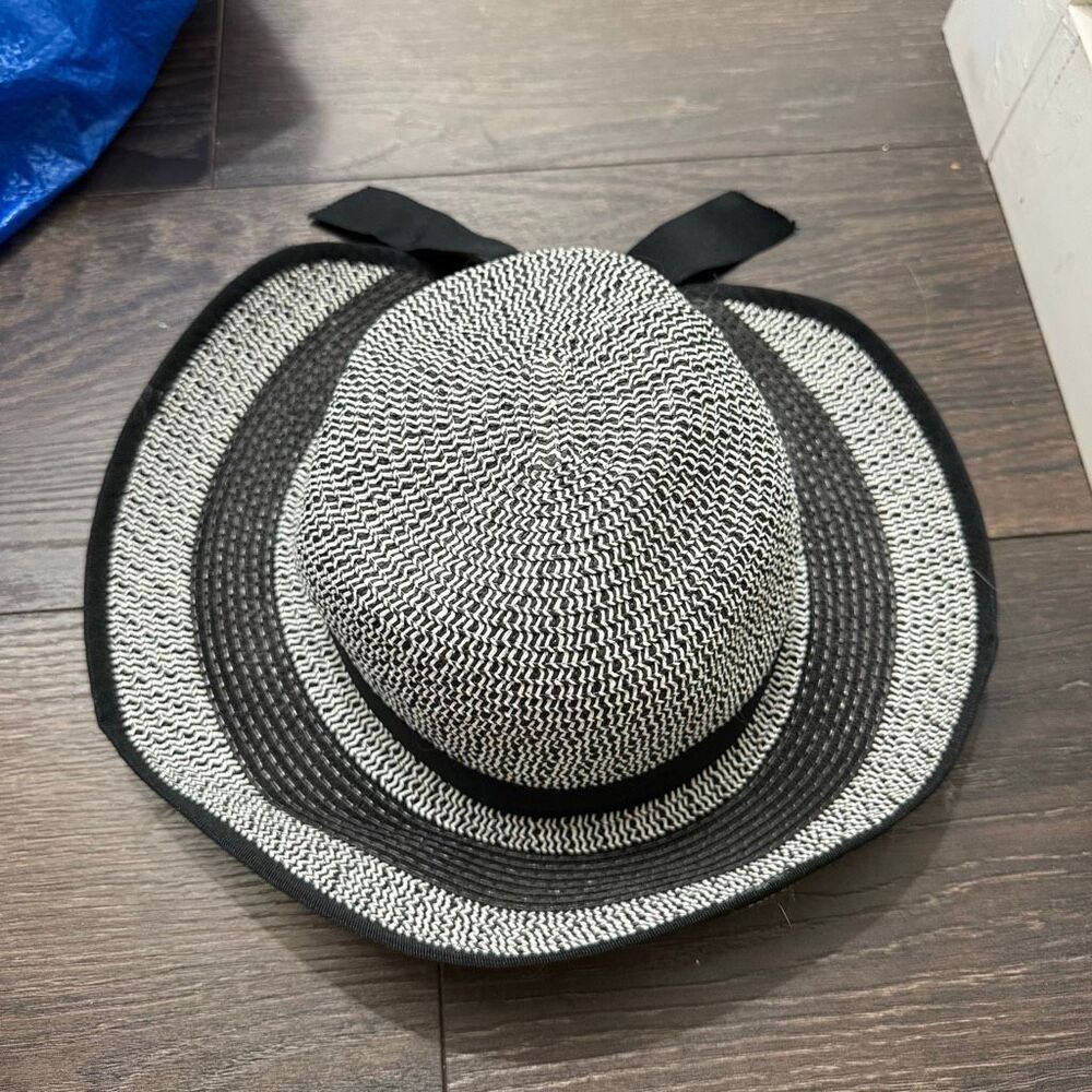 Sonoma Women’s Gray Black Bow Hat